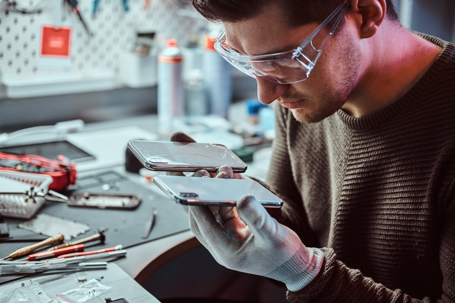 How to Check if a Refurbished Phone Has Been Repaired?